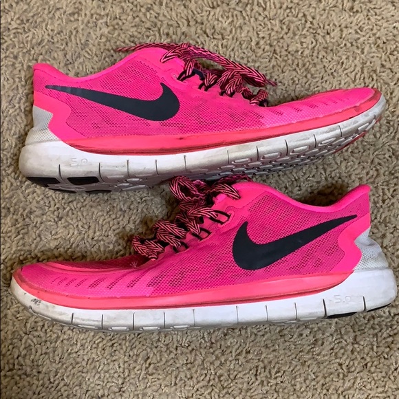 Nike running shoes - Picture 2 of 4